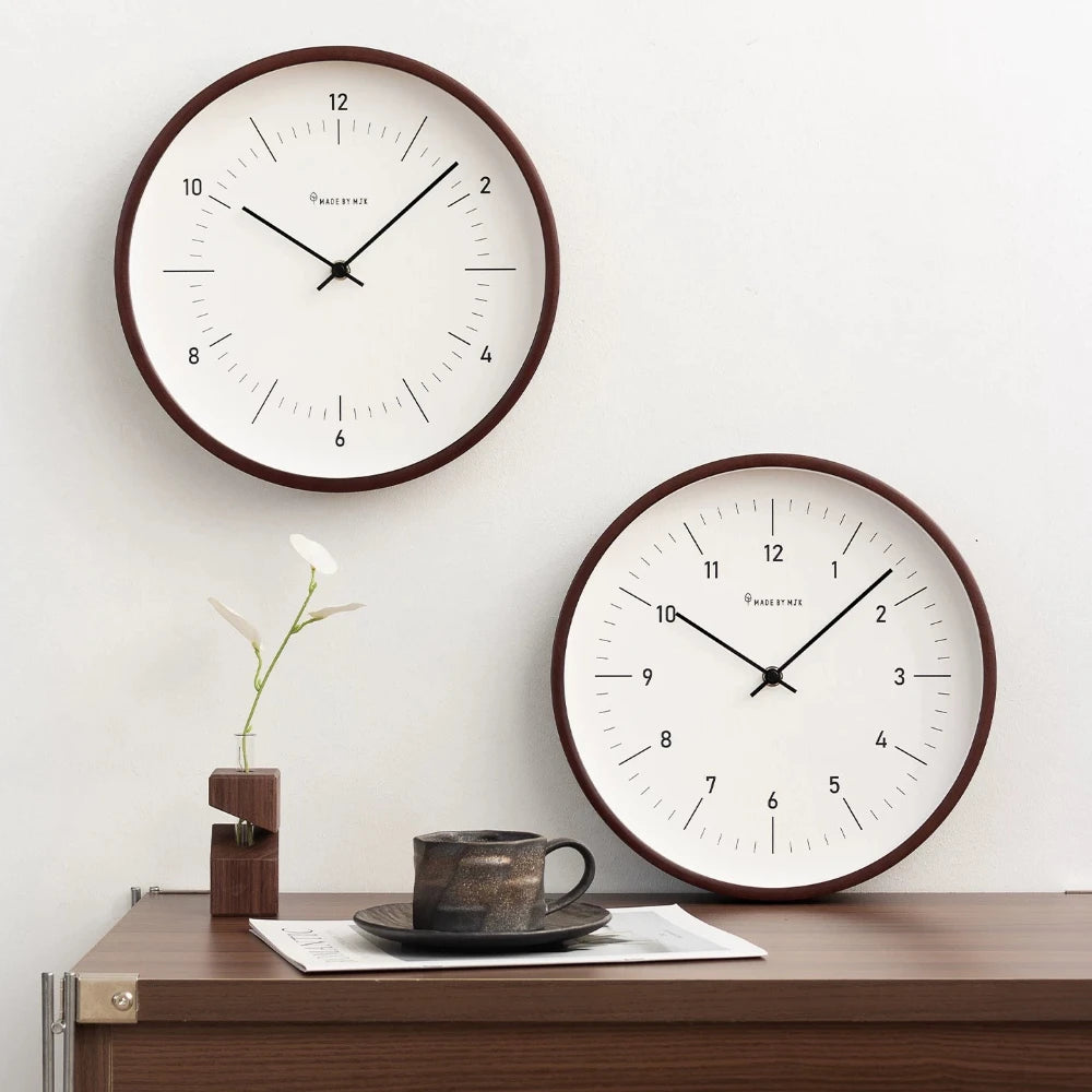 2026 New Solid Wood Wall Clock Modern Simple Silent Quartz Clock Home Living Room Decor Hanging Clock Oasis Select