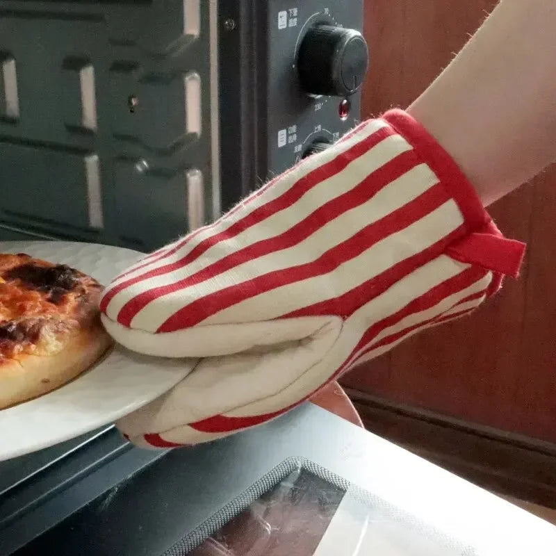 2pcs Style Polka Dot Heat-Resistant Oven Mitts for Home Use Japanese Microwave Safe Gloves kitchen gloves heat resistant Oasis Select