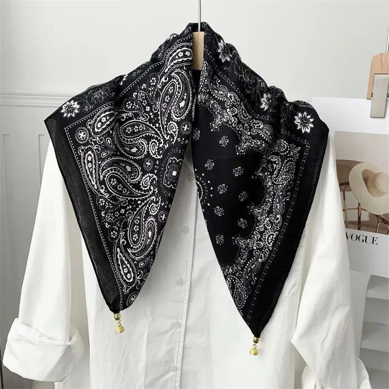 70*70 Square Scarf Retro Print Silk Scarf With Magnetic Buckle Women Neck Scarf All-match Shawl Fashion Headscarf Accessory Gift Oasis Select A44
