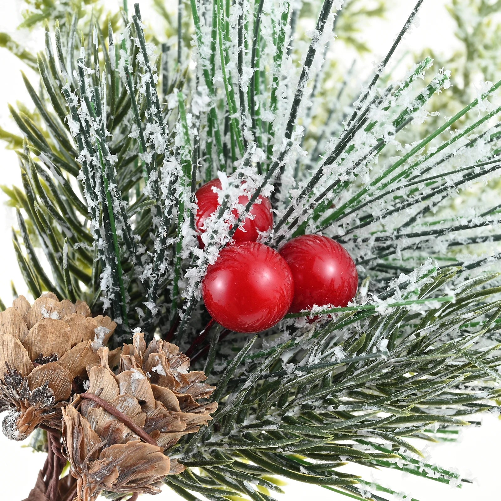 6Pcs Cedar Red Fruit Napkin Rings with Christmas Elements Designed for Most Napkins, Ideal Decoration for Christmas Parties Oasis Select