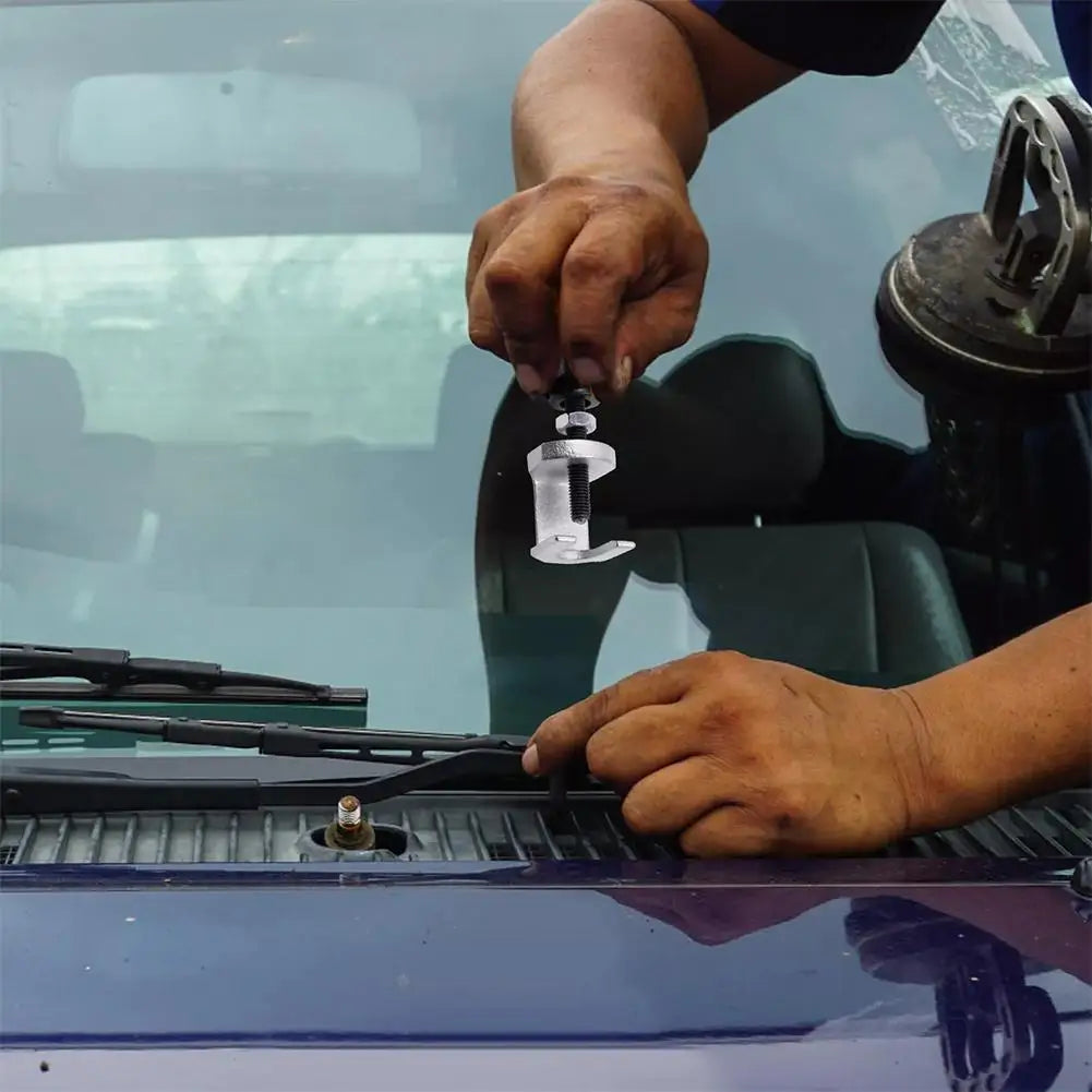 Universal Wiper Arm Removal Tool – Adjustable Windshield Puller