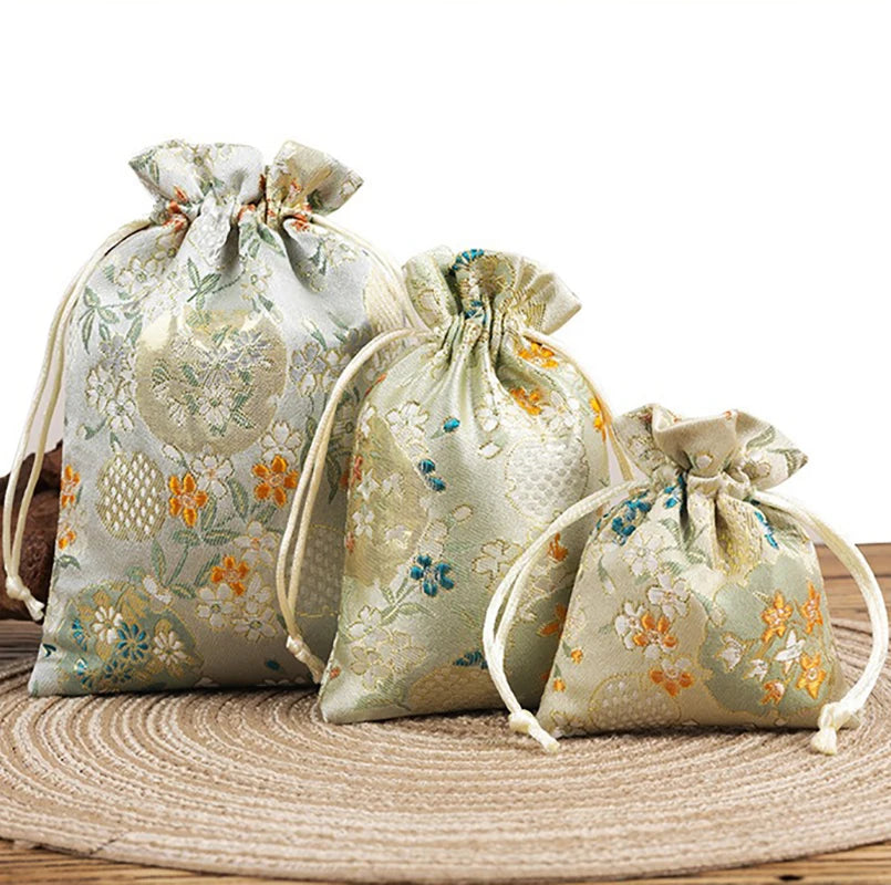 Satin Embroidered Vintage Storage Bag Christmas Drawstring Adjustable Wedding Birthday Jewllery Packing Gift Bags Pouches Oasis Select Champagne Other 13x18cm
