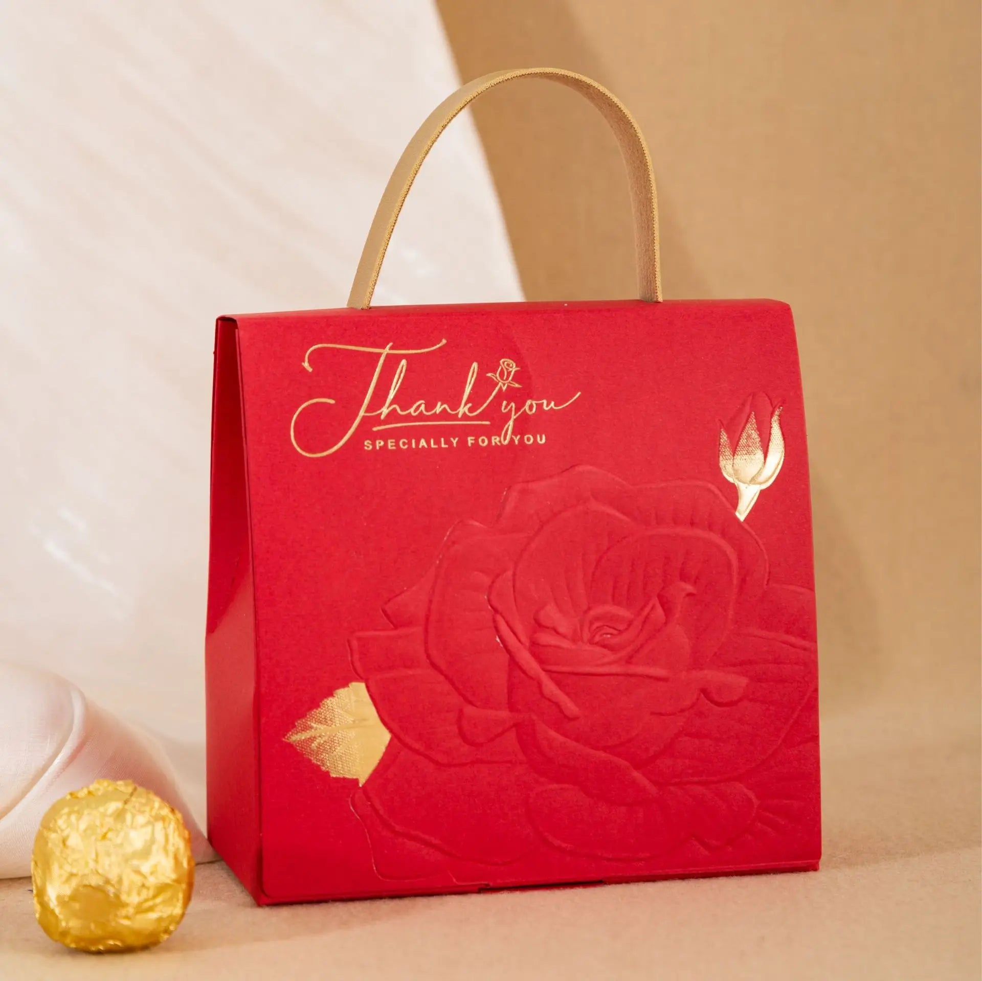 Creative Wedding Candy Bag New Portable Candy Box Wedding Party Favor Gift Box Paper Packaging Boxes Gift Bag Wedding Decoration Oasis Select bright red Other