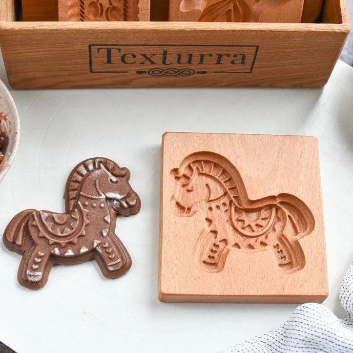 Beech Wood Cookie Cutters - Flower Shape Biscuit Molds for Baking, Food-Grade Wooden Pastry Cutters Oasis Select Trojan Horse13x8x2cm