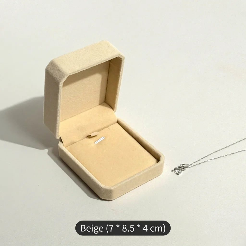 Velvet Necklace Pendant Gift Box – Soft Lined Jewelry Storage Case
