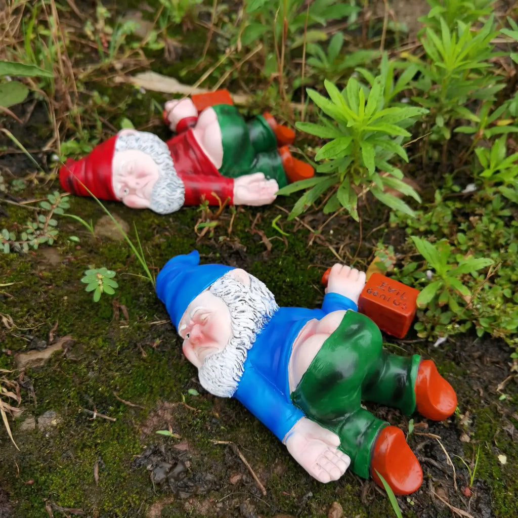 15CM Christmas Drunken Garden Gnome Funny Resin Statues for Home Decor Whimsical Indoor Outdoor Ornaments EcoResin Weatherproof Oasis Select