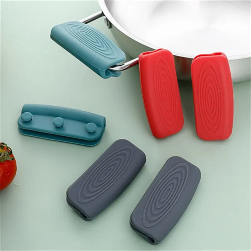 2/8 Silicone Pan Handle Cover Heat Insulation Covers Pot Ear Clip Non-slip Steamer Casserole Pan Handle Holder Kitchen Tools Oasis Select