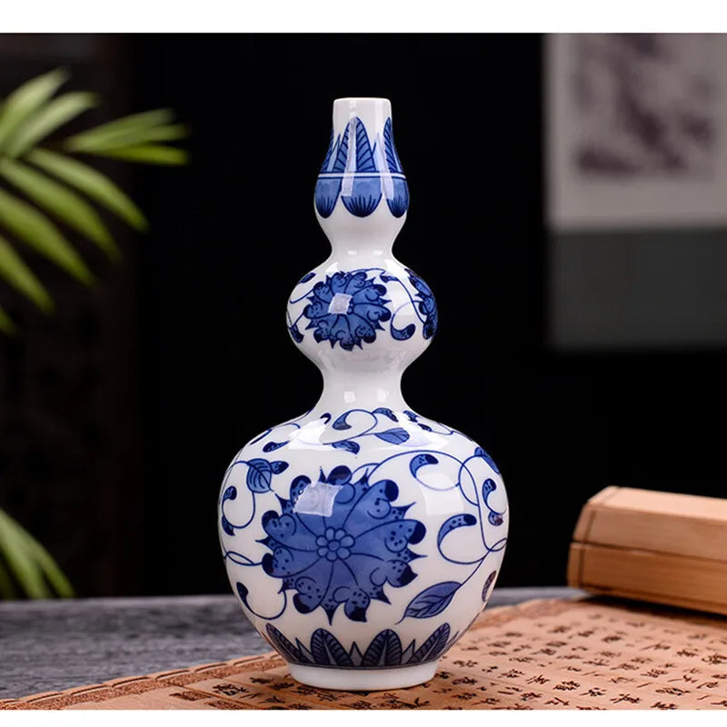 Chinese Table Antique Blue White Porcelain Vase Decoration Crafts