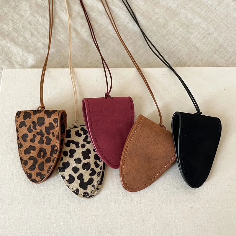 Hanging Neck Magnetic Glasses Clip Multifunctional Necklace Leopard Outdoor Travel Portable Sunglasses Storage Sweater Chain Oasis Select
