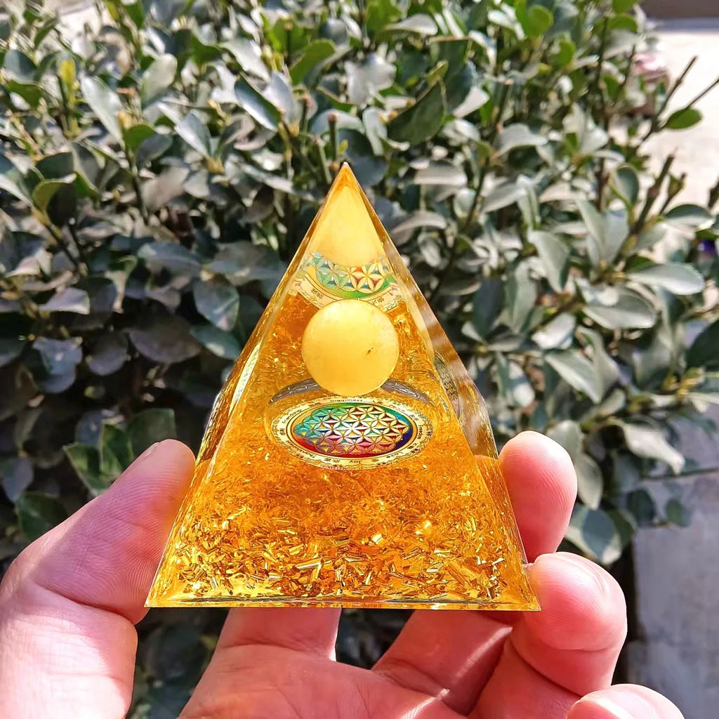 Crystal Pyramid Ornaments Crushed Stone Glue Dropping Resin Crafts