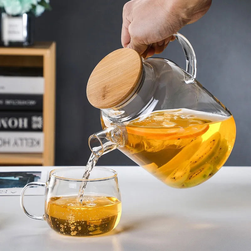 High-capacity Borosilicate Glass Pitcher with Bamboo Lid, Heat-Resistant Stovetop Safe Teapot for Hot Cold Drinks, Fruit Juice Oasis Select