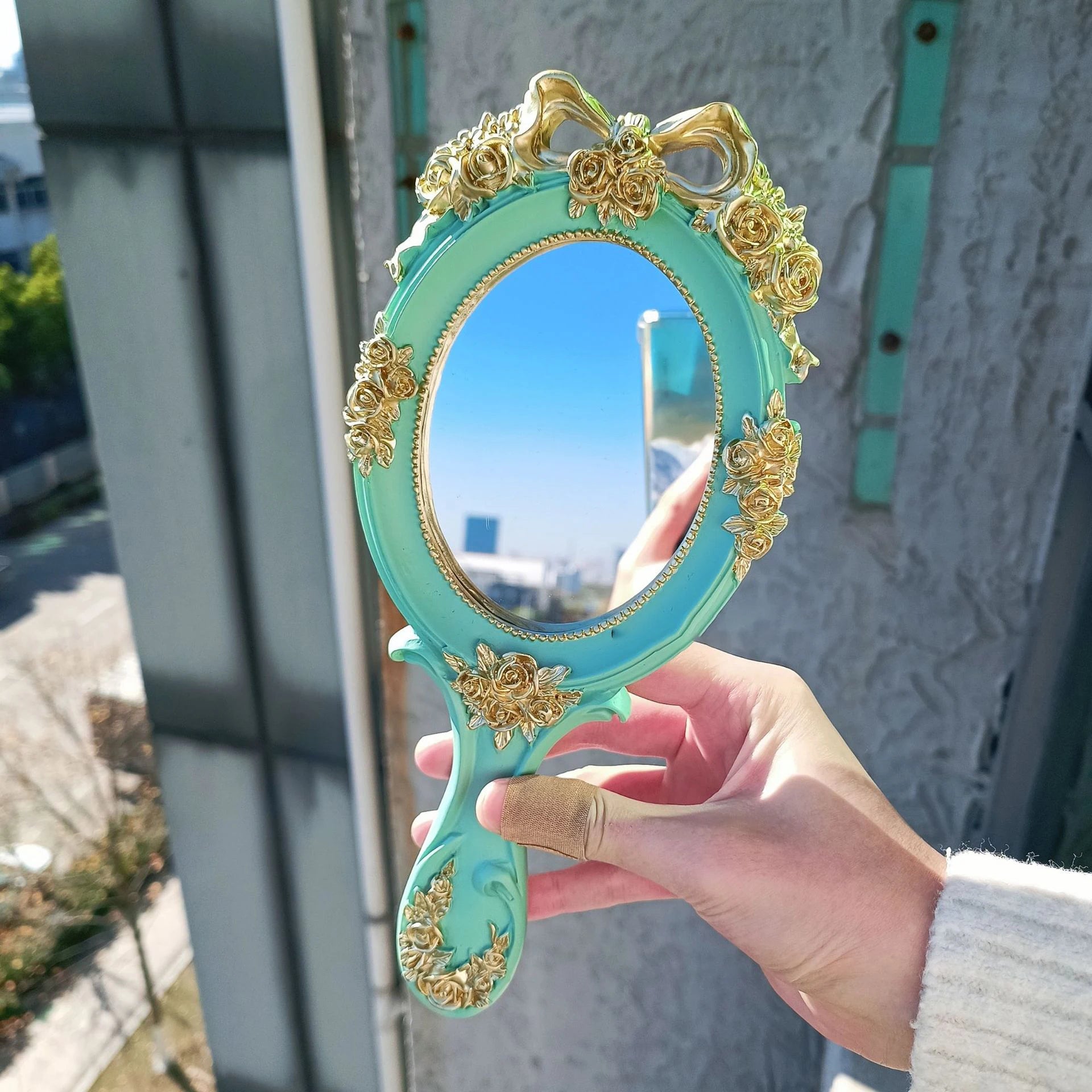 Vintage Rectangle Handheld Makeup Mirror with Handle – Retro