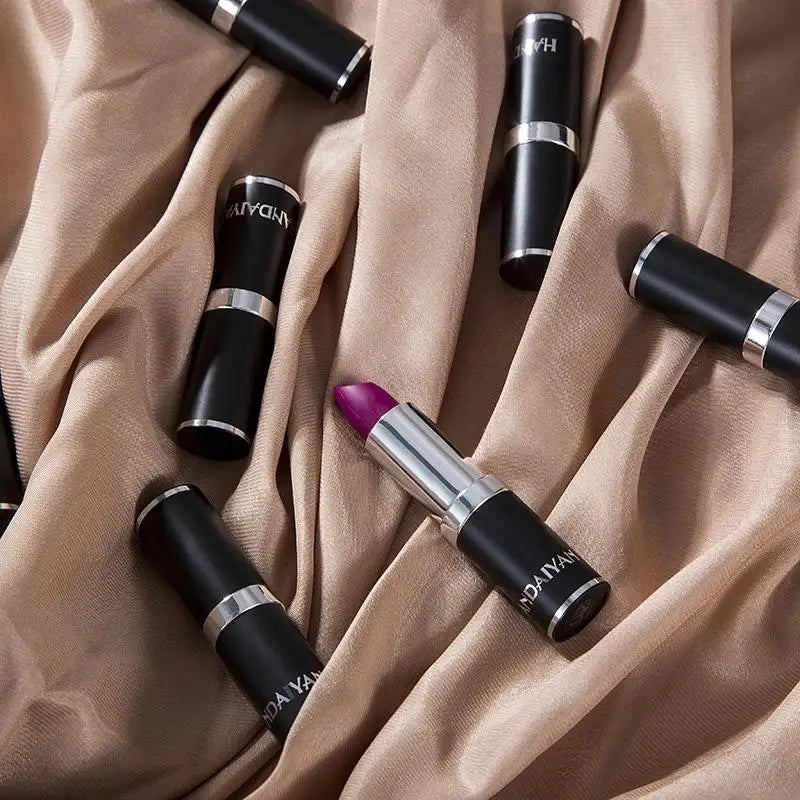 Handaiyan 12-Color Matte Velvet Lipstick – Long-Lasting Coverage