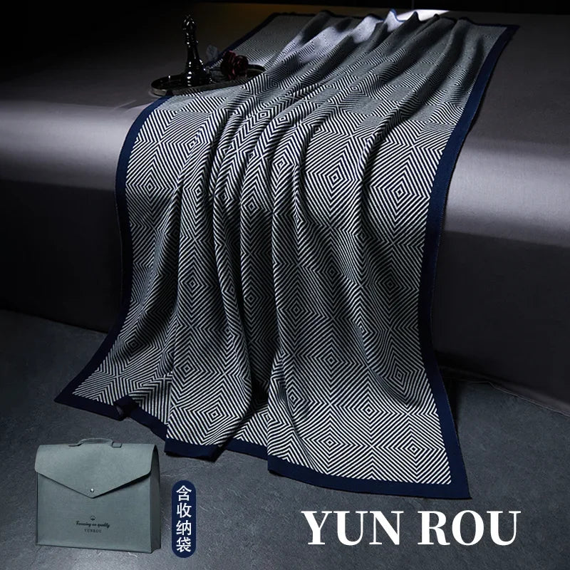Aircraft first class air cotton blanket bed with nap air conditioning blanket office nap sofa cover blanket Oasis Select dark blue 130 x 220cm