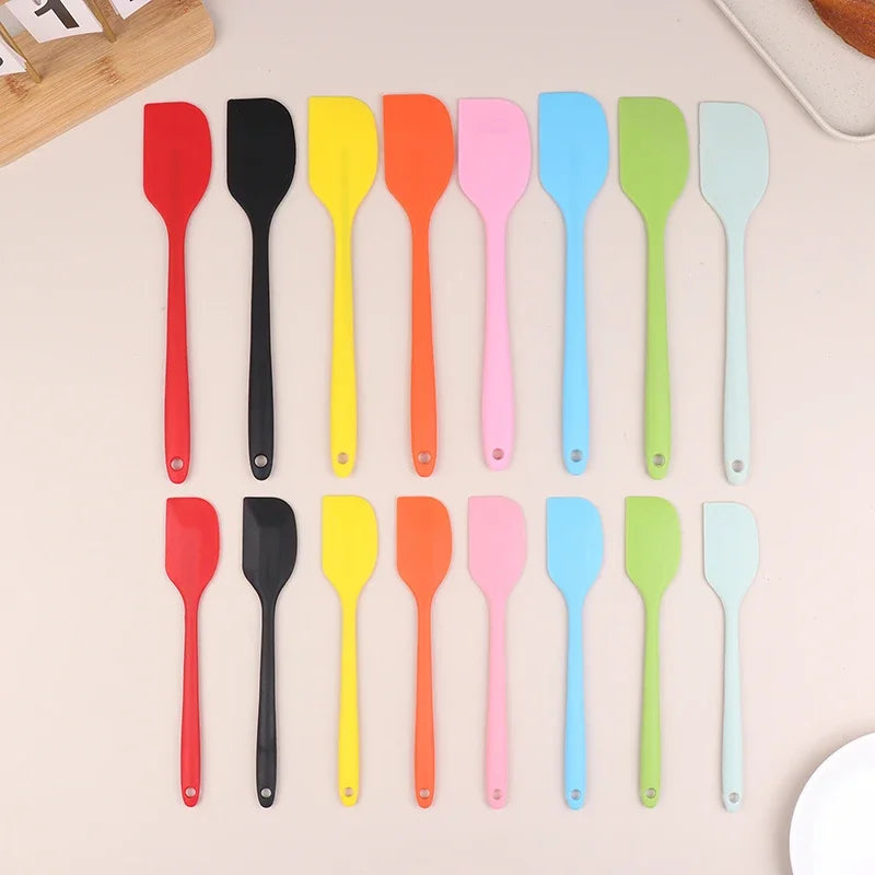 2Pcs Silicone Spatula Set Cake Butter Cream Spatula Kitchen Baking Mixing Tool Non Stick Scraper Chocolate Spreader Smoother Oasis Select