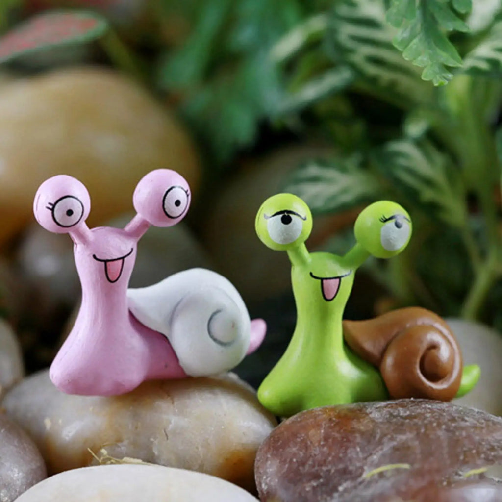 2-8 PCS Miniature Resin Snail Figurine – Cute Garden Ornament for Fairy Dollhouse, Bonsai Plant Decor & Terrarium Oasis Select