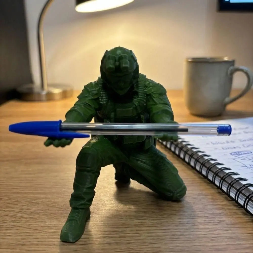 Unique Soldier Pen Holder Plastic Special Forces Figure 3D Printed Pen Stand Stationery Pencils Desk Organizer Desktop Decor Oasis Select