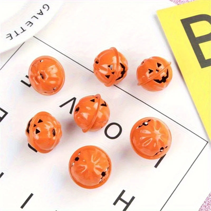 30 pieces of 1.18-inch Halloween bells | Iron scary pumpkin bells, used for Halloween home decoration Oasis Select