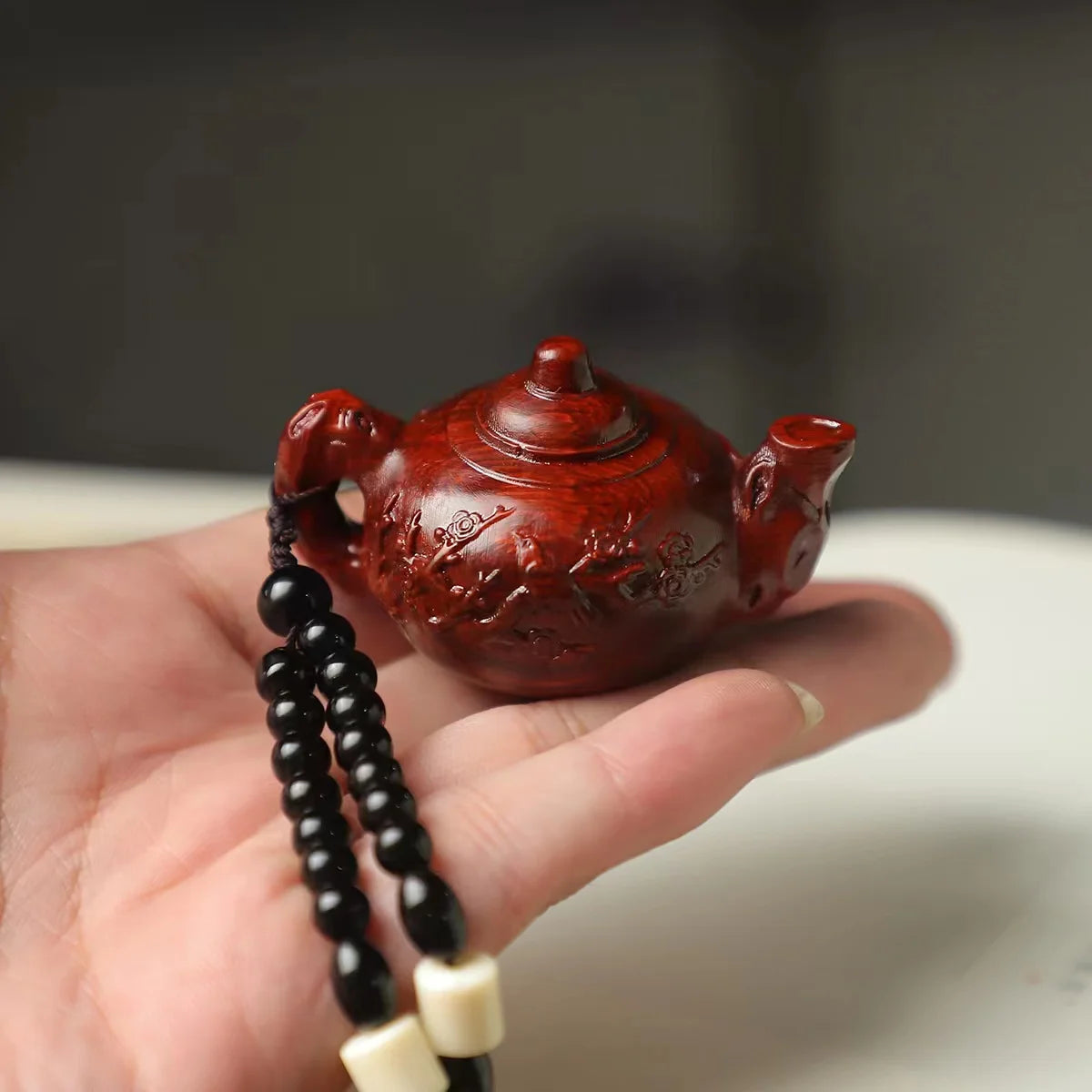 Small Leaf Rosewood Pot Hand A Carved Wooden Key Pendant Small Decoration Sculpture Oasis Select