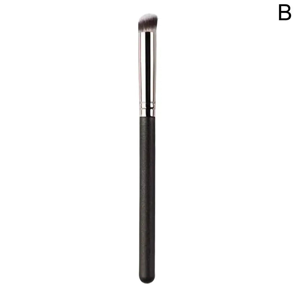 Mini Angled Concealer Brush – Under Eye, Nose Contour & Blend Makeup Brush Oasis Select B