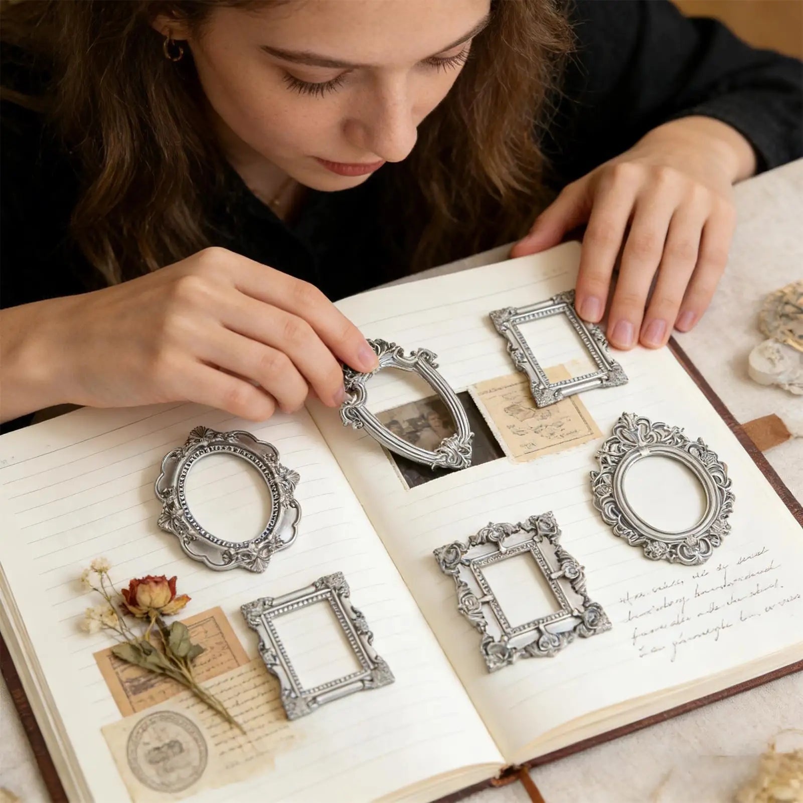5-Pack Vintage Mini Picture Frames – Baroque Golden Resin Decor