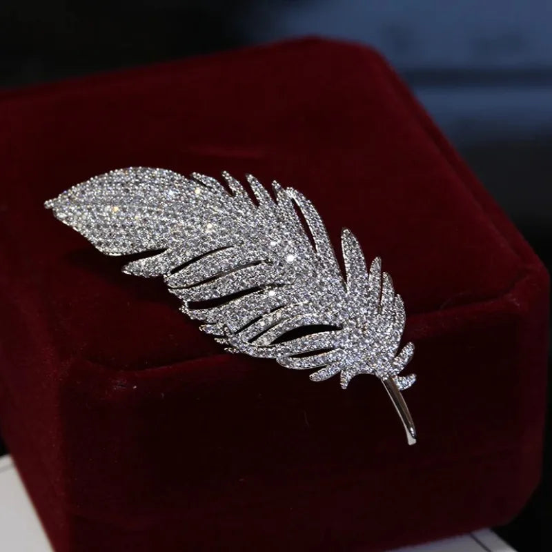 1pc Elegant Silver Color Full of Rhinestone Feather Brooches for Women Men Unisex Luxury Crystal Lapel Safety Pins Party Jewelry Oasis Select