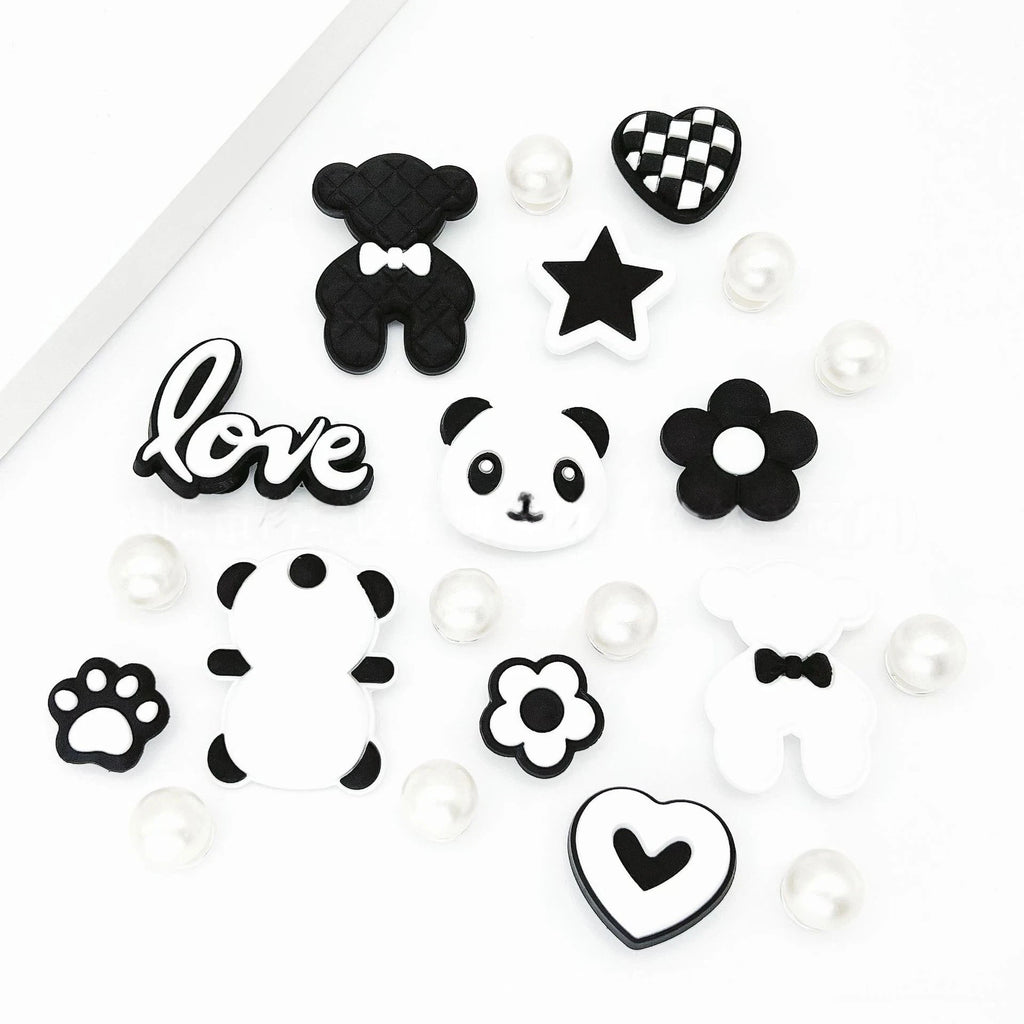 Cute bear shoe accessory set, decorative shoe buckles, removable, suitable for sandals and flip-flops. Oasis Select DS-153