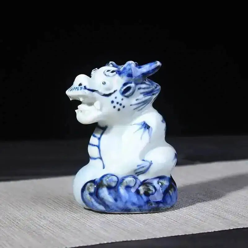 Blue And White Twelve Zodiac Small Decorations Study Calligraphy Water Drops Pot Hand Painted Ceramic Desktop Decorations Oasis Select Dragon