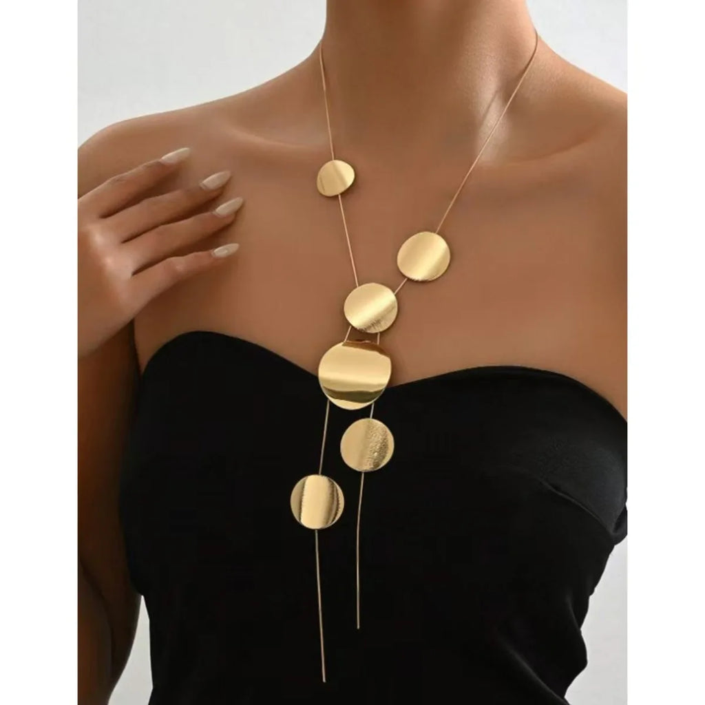 Fashion in Europe and The United States Temperament Large Round Piece Long Necklace Women's Personality Simple Collarbone Chain Oasis Select Gold