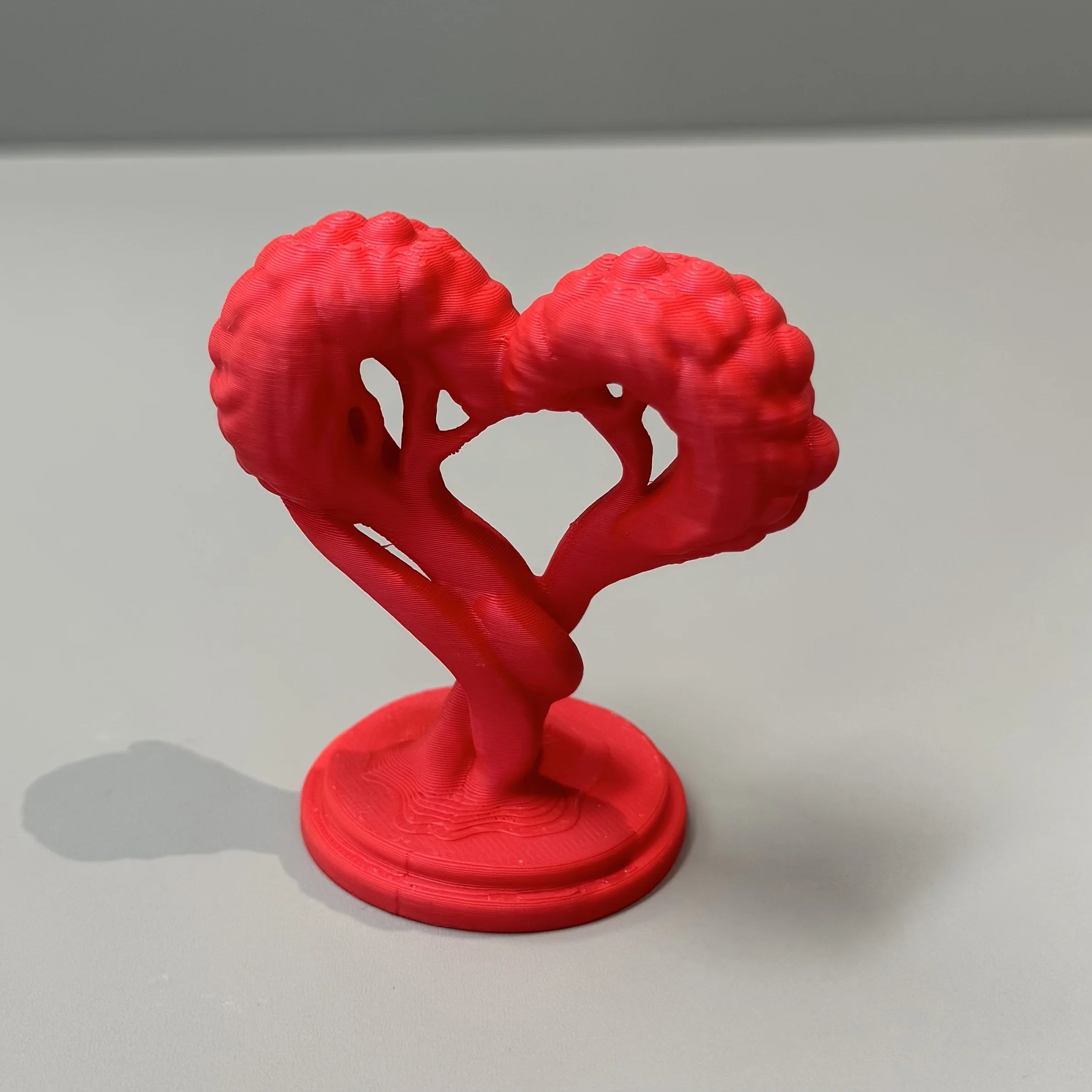 Intertwined Love Tree Statue 3D Printed Love Tree Miniature Ornaments Romantic Decorative Figurine for Couples Valentine's Gifts Oasis Select