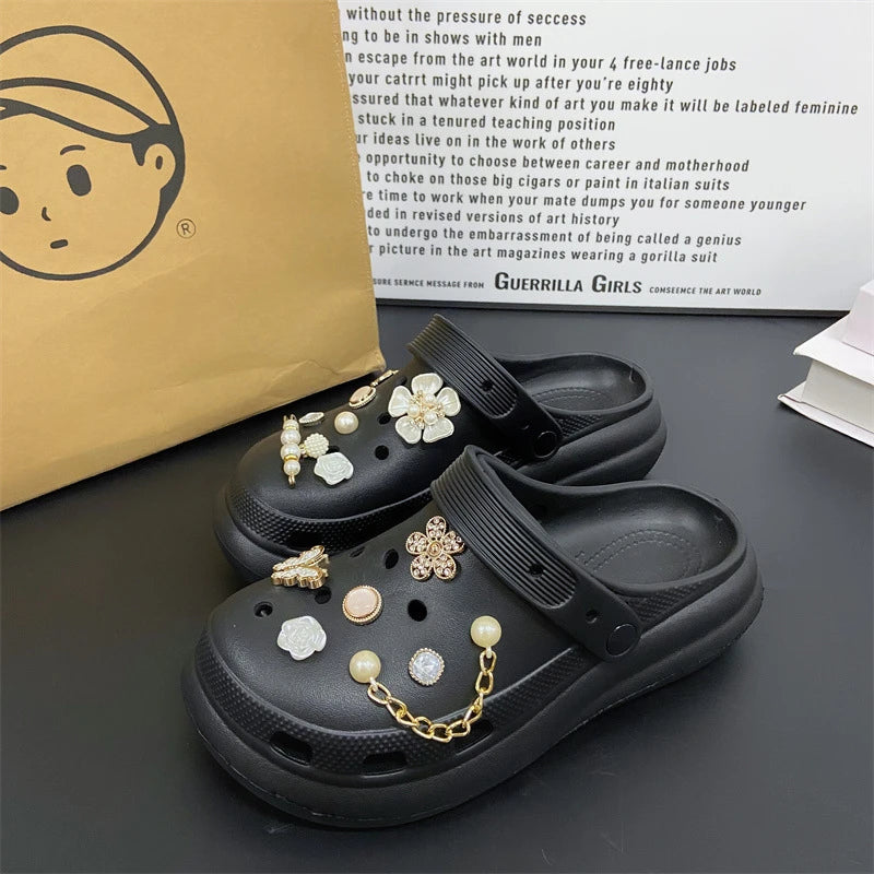 Fashionable shoe accessory set, made of metal, with a shoe chain clasp, removable, suitable for sandals and flip-flops. Oasis Select