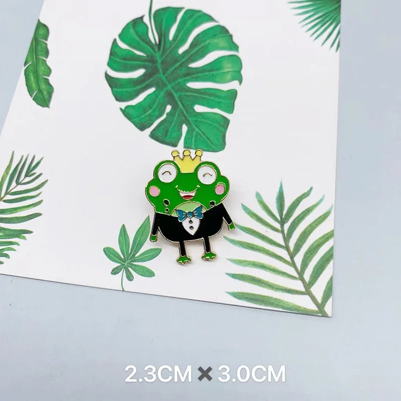 Funny Frog Zinc Alloy Brooch – Cartoon Animal Badge Pin Novelty Brooch Pin Oasis Select Frog Crown