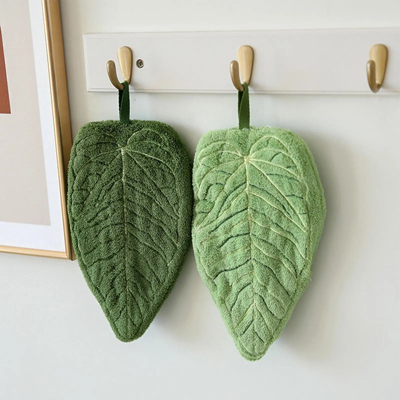 2-Pack Leaf Hand Towels – Absorbent Coral Fleece Kitchen & Bath