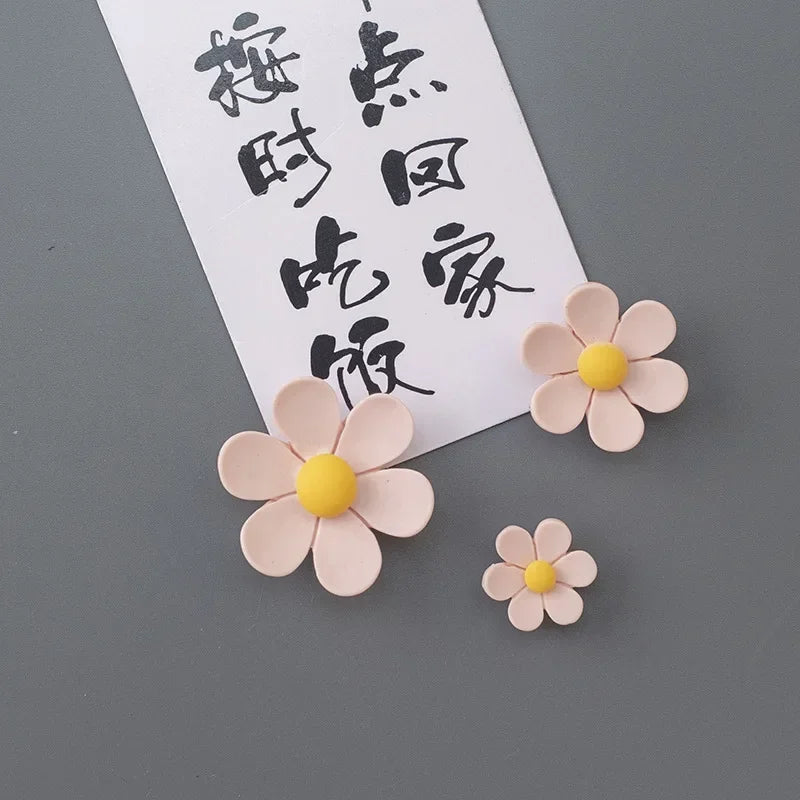 3D Flower Fridge Magnets, 3 Sizes Colorful Daisy Fridge Decoration for Locker Kitchen School Office Whiteboard Oasis Select C