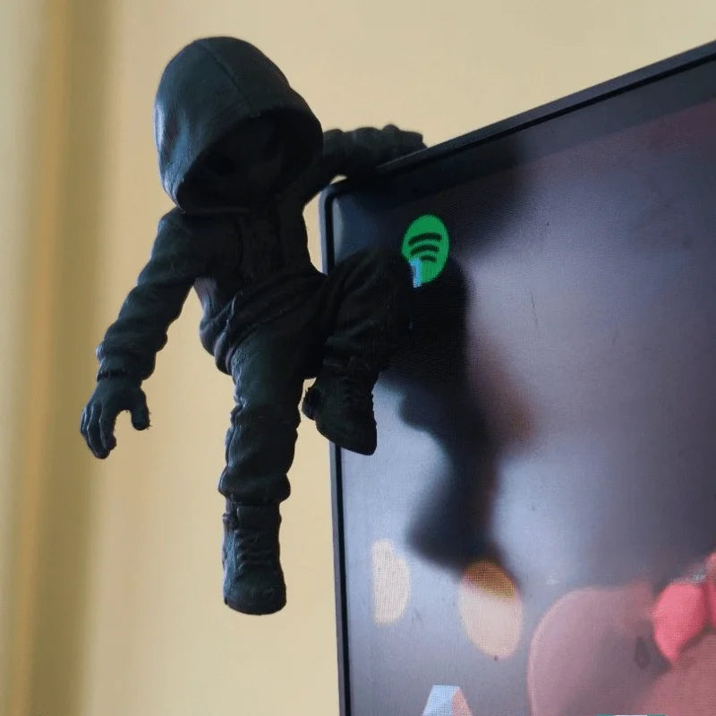 Climb Hoodie Alien Mini Statue 3D Printing Climbing Figure for Monitor Top Decor Weird Novelty Desk Edge Gaming Room Decor Gifts Oasis Select climb 1