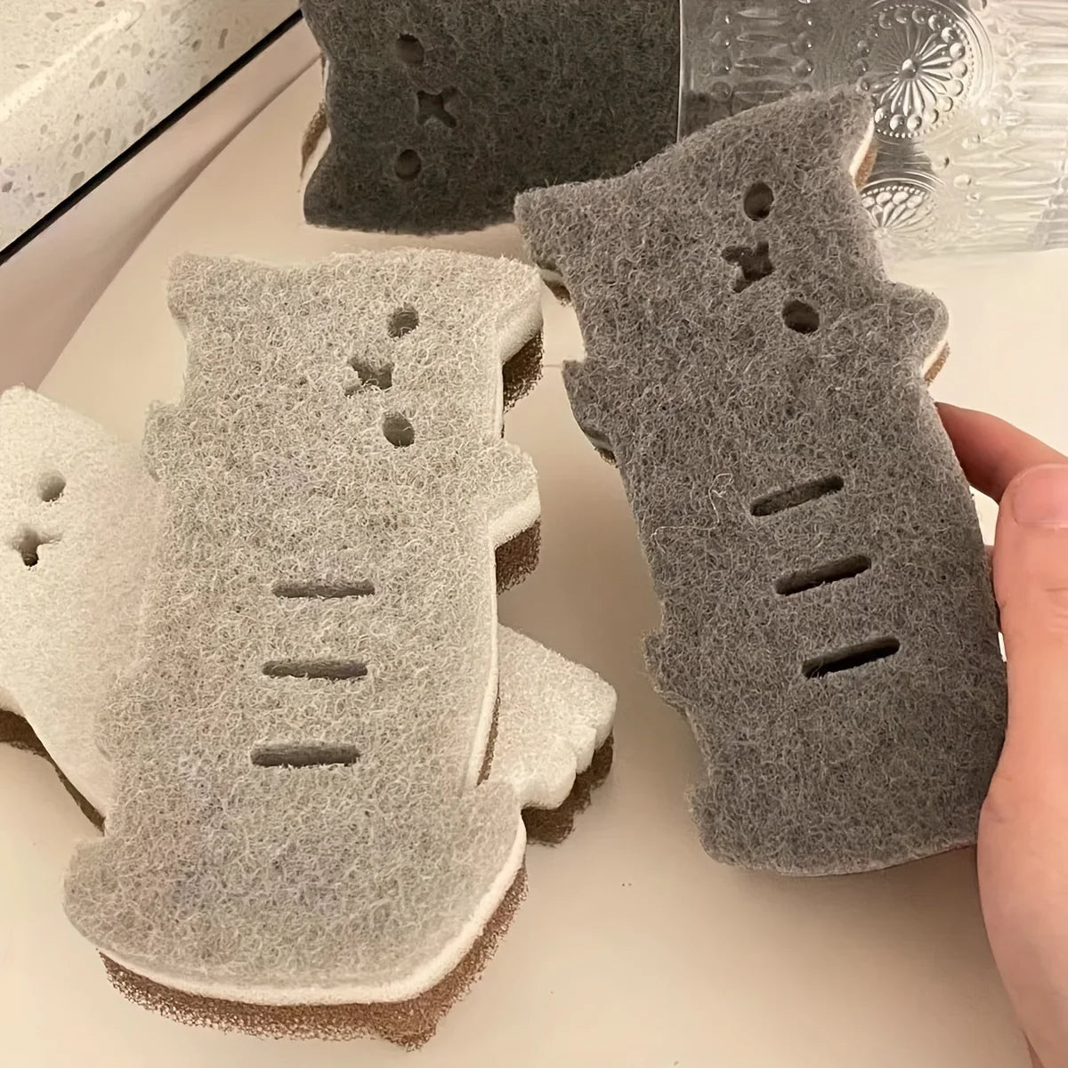 4-piece cute cat shaped kitchen sponge - three-layer design, used for washing dishes and cleaning - essential kitchen tools Oasis Select
