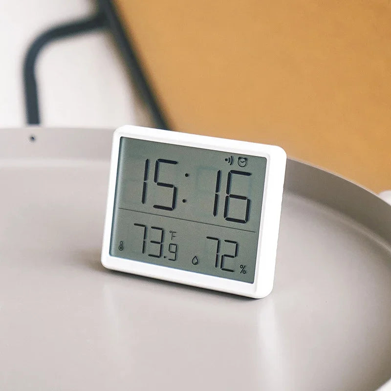 Ultra Thin Alarm Clock LCD Large Screen Digital Temperature Hygrometer Simple Alarm Clock Magnetic Design Desk Decoration Clocks Oasis Select