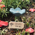 Flower Shape Watering Stations Bee Waterers For Garden Bee Pollinator Feeder Drinking Cups Colorful Butterfly Hygienic Cups Oasis Select blue