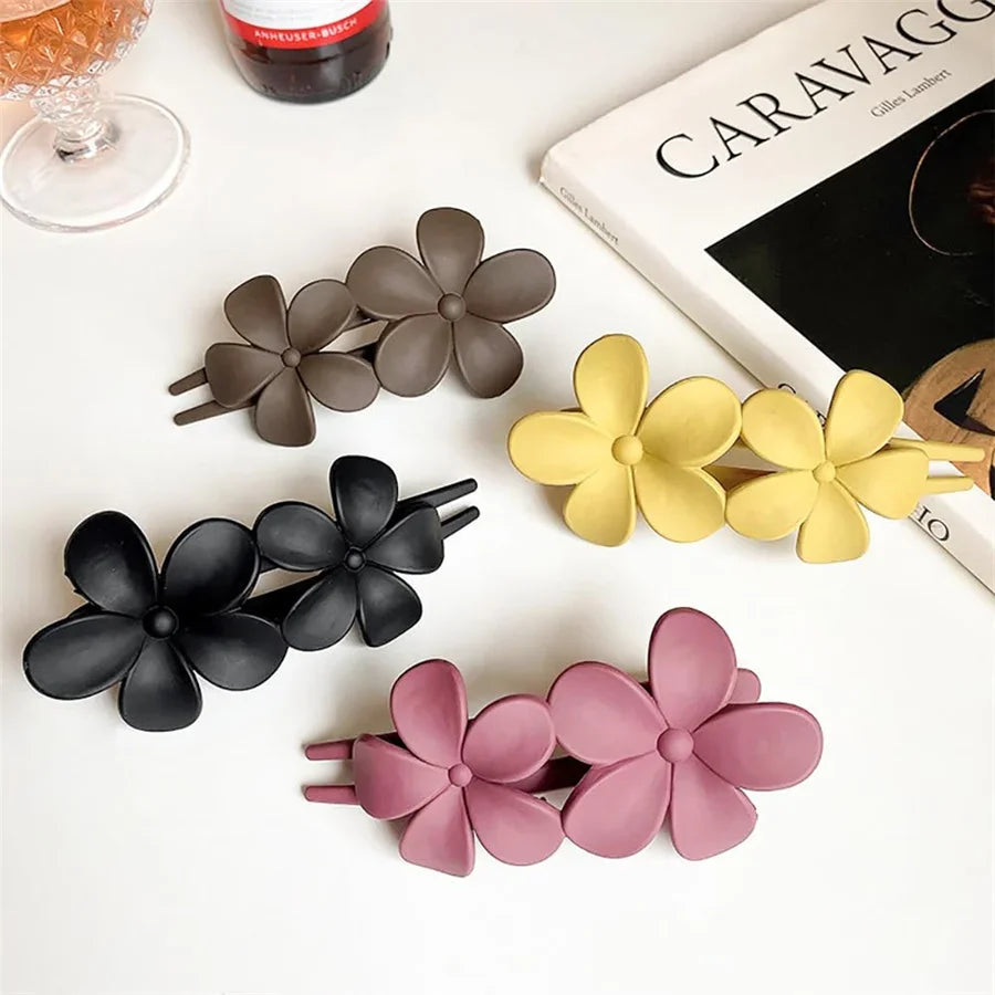 flower Hair Clips Matte French Hair Barrette Black Floral Hairpins Hair Claw Clips Non-Slip Hair Clamps Grab Elegant Hair Oasis Select
