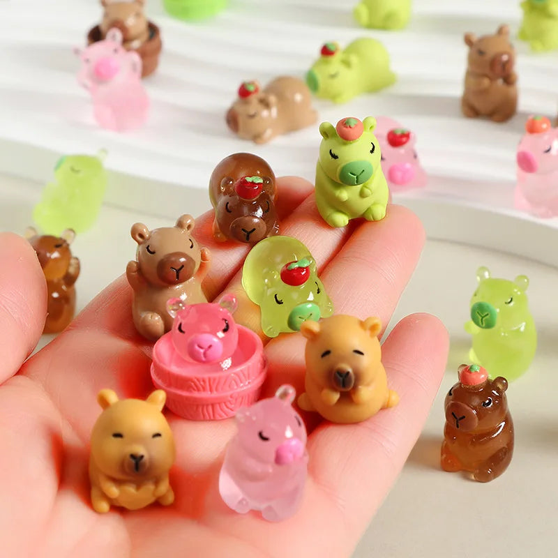 5PCS Luminous Capybara Mini Resin Animals Figurines Desktop Tabletop Outdoor Craft Decor for Miniature Garden Home Accessories Oasis Select