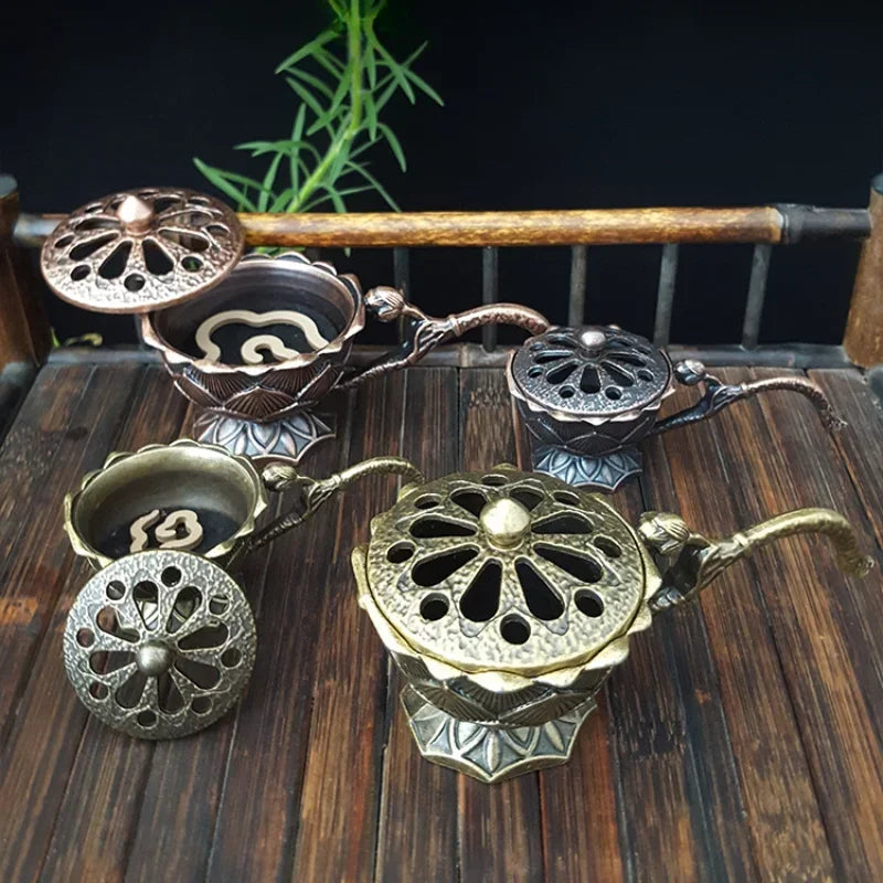 Creative Handheld Lotus Incense Burners Retro Sandalwood Incense Burner Hollow Out Alloy Censer Home Teahouse Decor Oasis Select