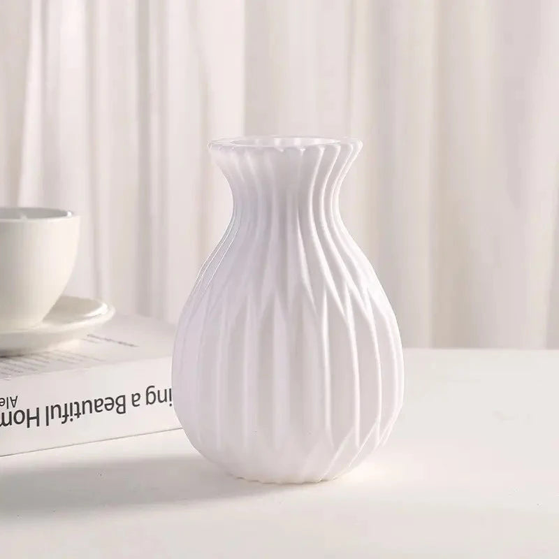 Nordic-Style Luxe-Chic Vase for Living Room or Dining Table Floral Arrangements and Home Decor Living Room Decoration Oasis Select