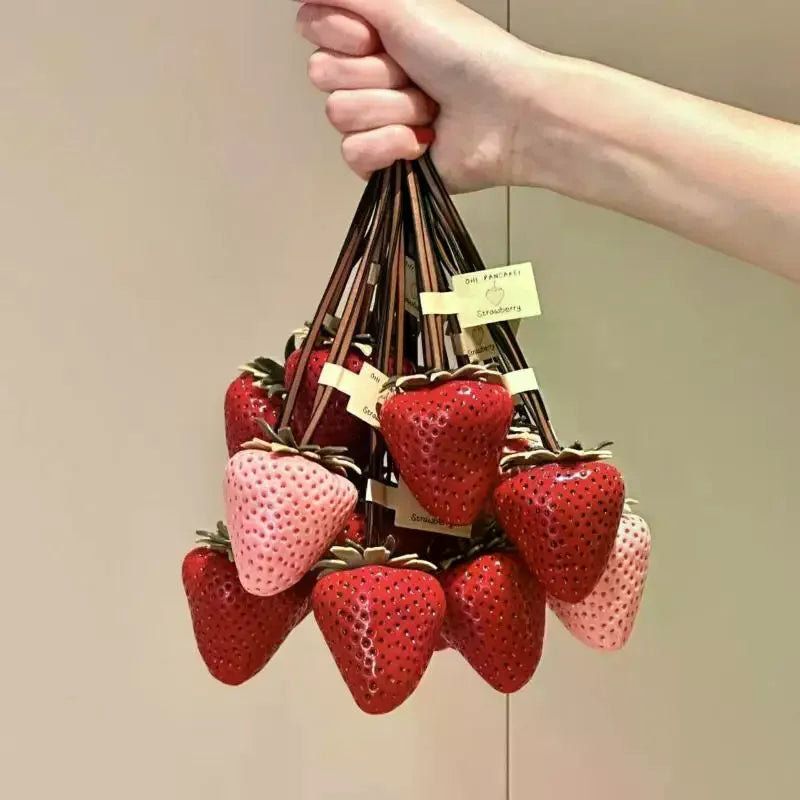 딸기백참 딸기 가방걸이 딸기 가방 참 백참 Strawberry bag charm 가방스트랩 딸기 참 colgantes de bolsos 가죽 백참 accessoires voiture femme fraise light charm Oasis Select