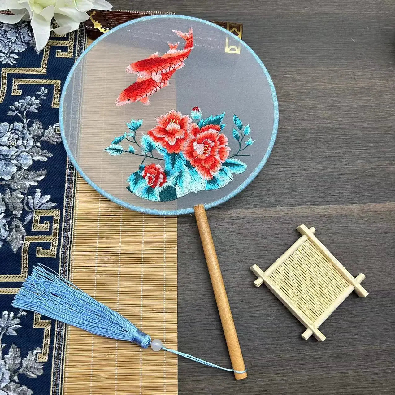 Chinese Style Classical Embroidery Group Fan Gifts Cheongsam Catwalk Photo Props Stage Performance Show Dance Party Round Fan Oasis Select Fish Peony