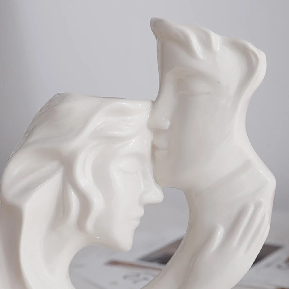 Kiss character couple vase, ceramic handicraft ornament, office home living room decoration gift, couple, vase Oasis Select