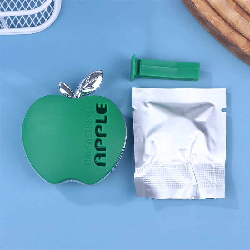 1-Piece Apple-Inspired Car Scent Freshener - Boasting a Unique Ventilation Clip Design Oasis Select Green