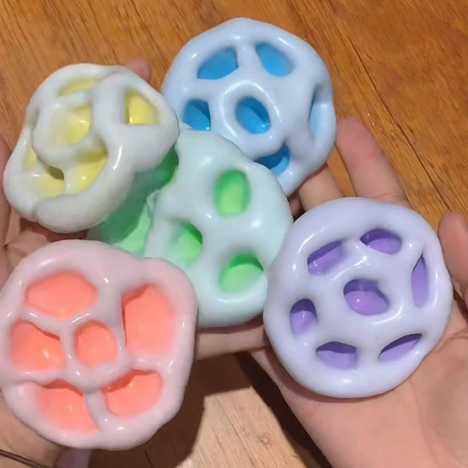 Relax Ball Squishy Table Toys Plasticity Ice Skin Super Soft Ultra-Thin Sticky Handmade Ball Light Squeez Stress Relieving Toys Oasis Select