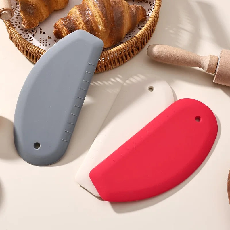 Silicone Noodle Cutting and Baking Tools Kitchen Intestine Powder Cutting Knife Cake Cream Scraper Baking Supplies Oasis Select