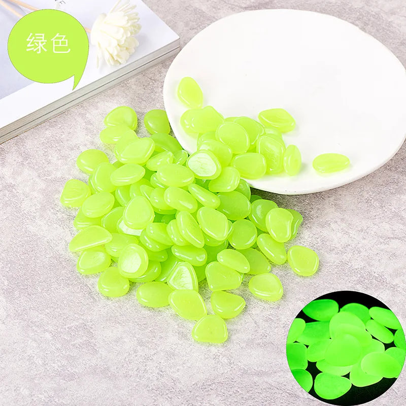 1cm Small Artificial Luminous Stone Vase Decoration Pot Luminous Stone 0.5 G Fluorescent Fish Tank Landscape Pebbles Oasis Select green A pack of 300