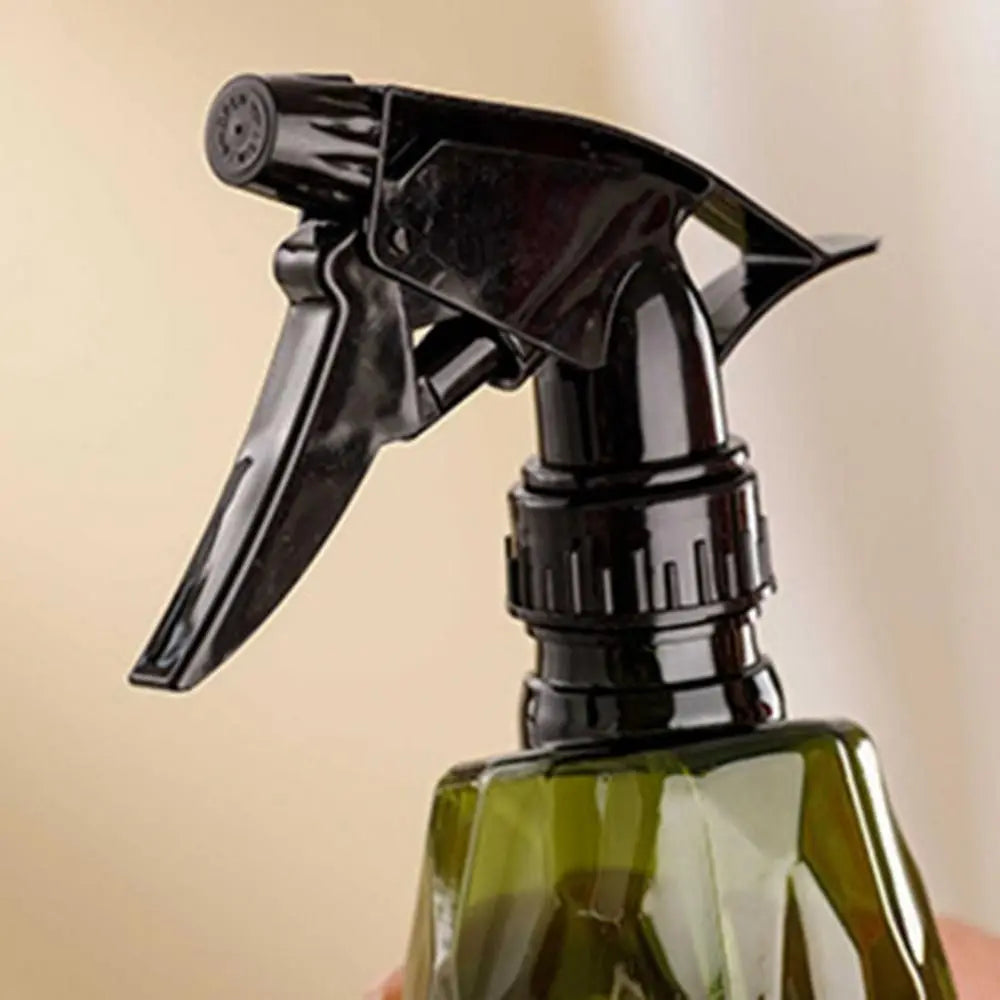 Watertight Portable Watering Can Adjustable Nozzle Safety Plastic Water Sprays Bottle High-pressure Pressure Sprayer Bottle Oasis Select
